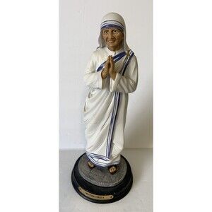 Mother Teresa Of Calcutta Madre 11 Inch Resin Statue Figure Smiling